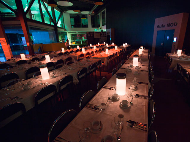 Eatery Eventlokal - Dukning med dämpad belysning