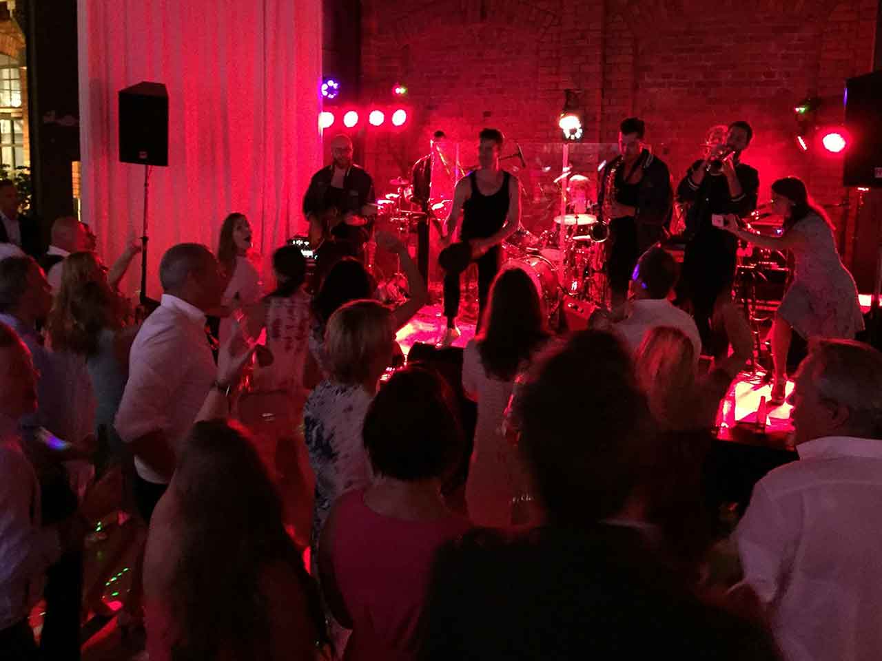 Festlokal Lavalhallen i Nacka - scen och dans