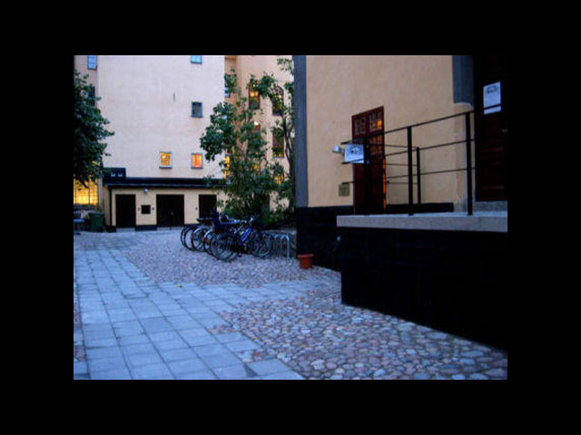 Sidenkällaren - Utifrån