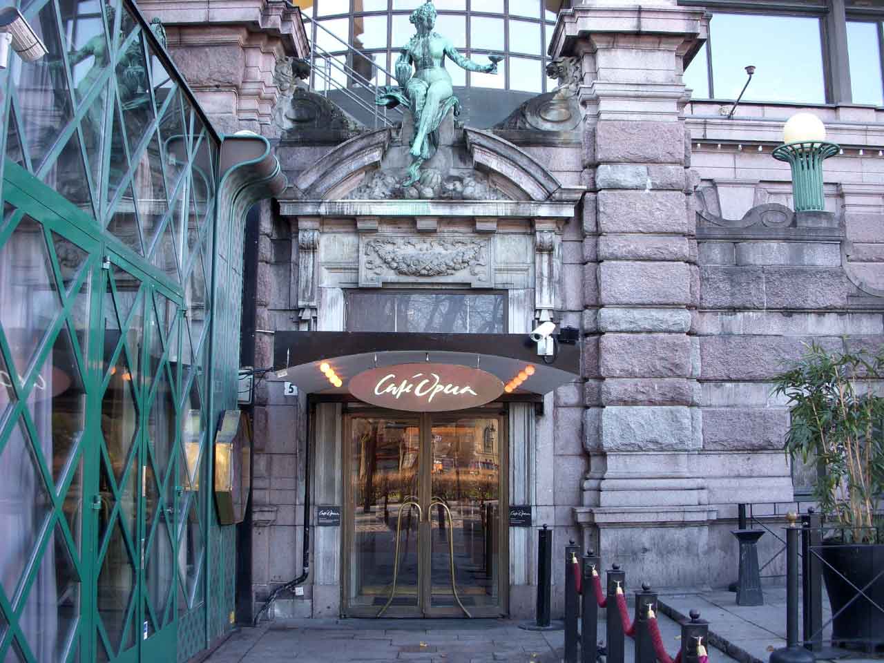 Café Opera - Entrén vid Kungsträdgården