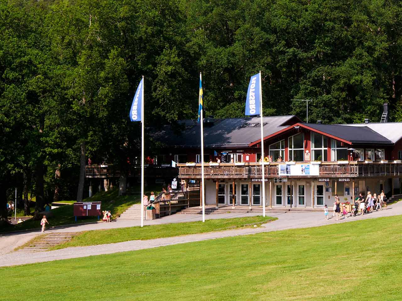 Flottsbro Värdshus - I solsken