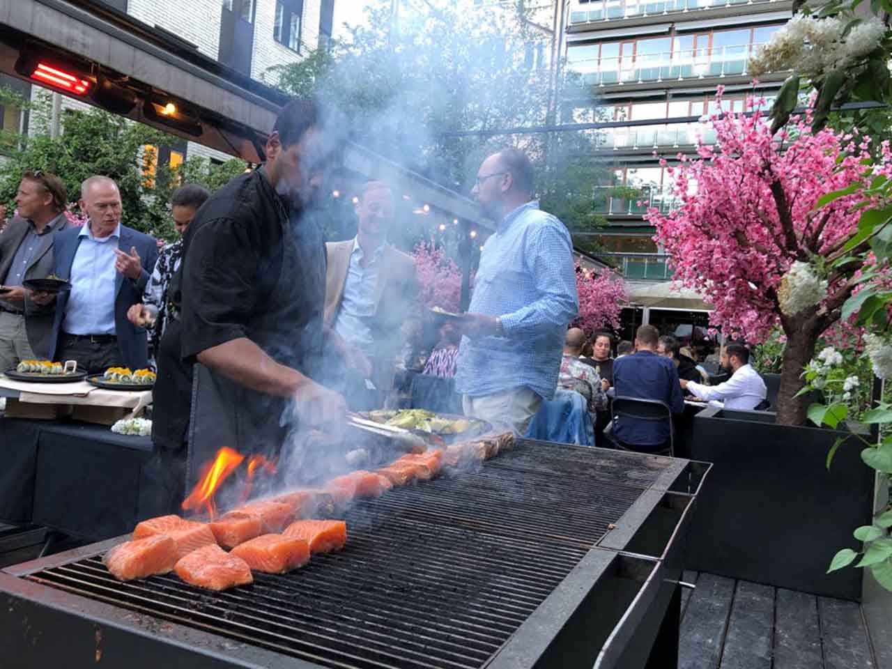 Företagsfest innergård Stureplan med japansk trädgård