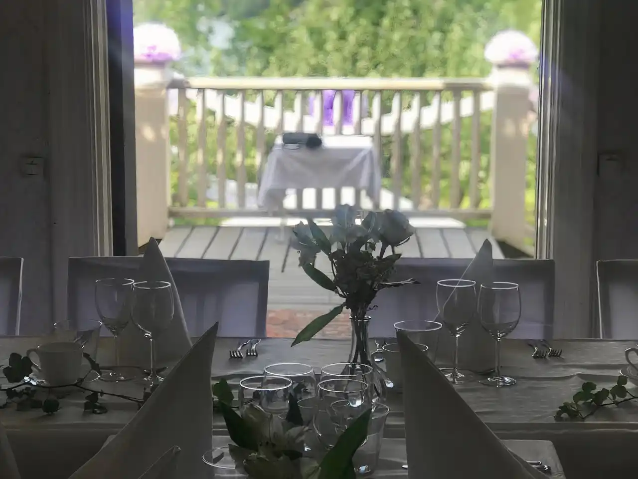 Skärholmens Gård - festvåning vid vattnet, sjöutsikt